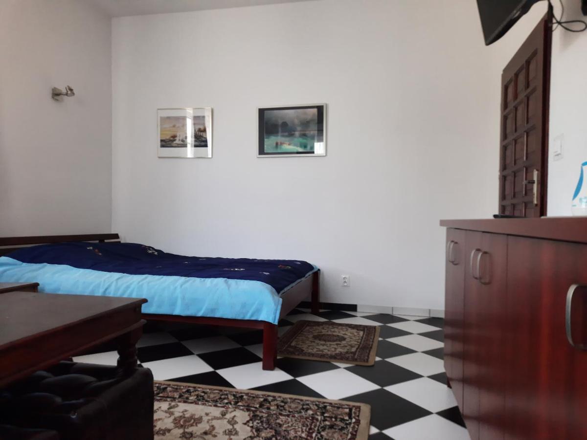 Pokoje Goscinne Neptunia Rusinowo  Exterior foto